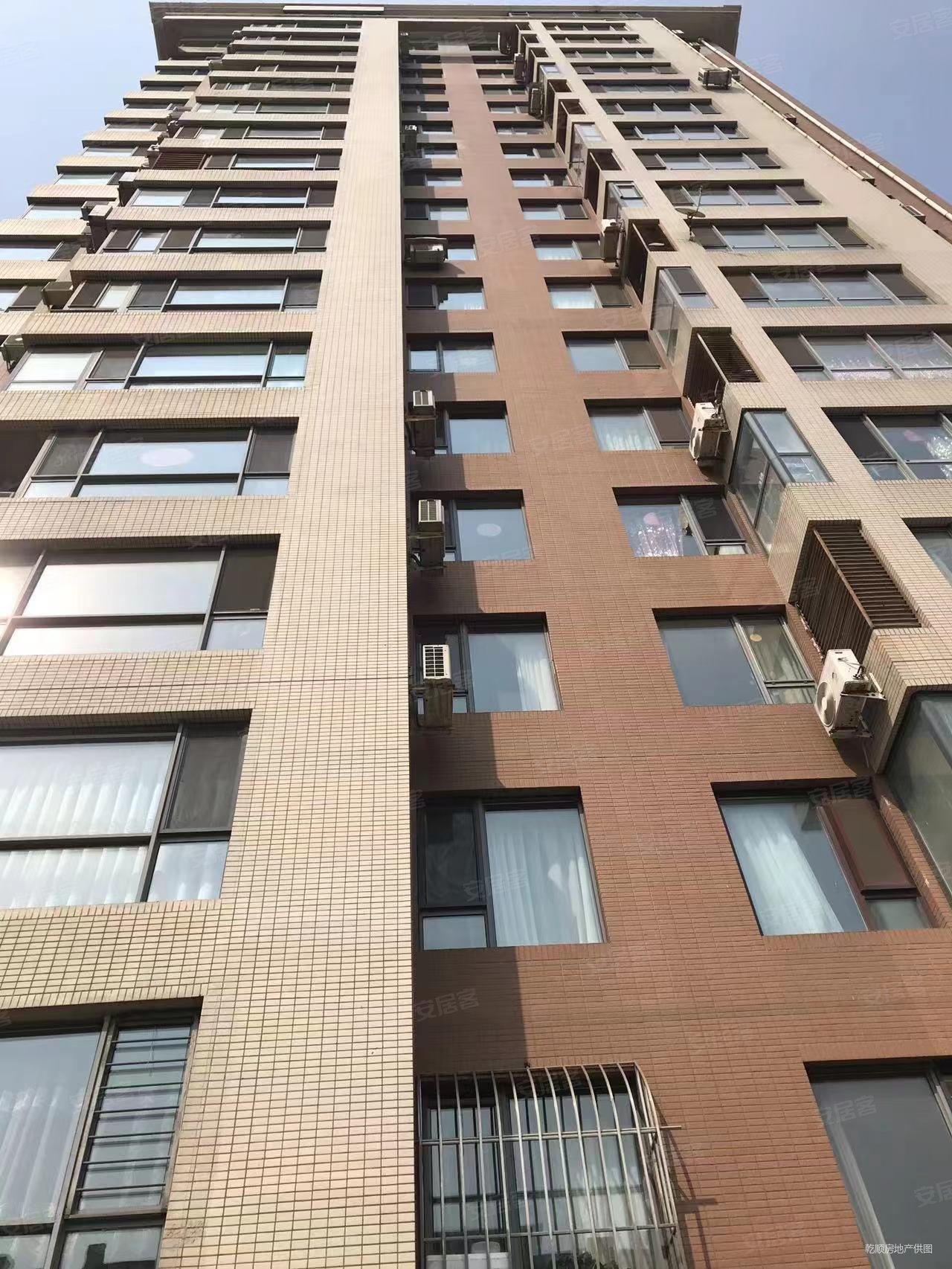 2个车位五一广场北京街远洋风景名仕公馆房款可议