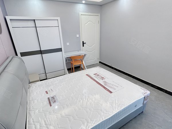 杭州钱塘下沙江滨新雁公寓(无中介)近云水站 近宝龙城市广场 大学城