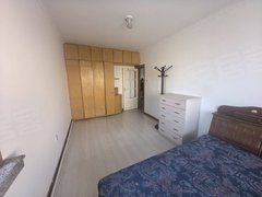 牡丹江西安江滨公园立新旁边 北龙艺花园 好楼层可短租 可月交 设施齐全出租房源真实图片