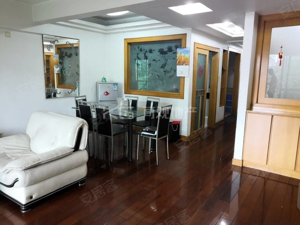 福州鼓楼东街锦绣华庭接送鼓一小 福三中 一梯两户 精装修四房 出现