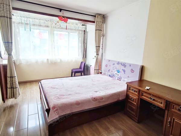 【多图】福华园(市南),福州南路租房,福华园(市南) 2室2厅1卫 精装修