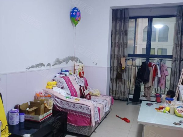 商丘宁陵人民路金地家园西区金地4楼一室一厅一厨一卫南户拎包入住,家具家电齐全,房子干净出租房源真实图片