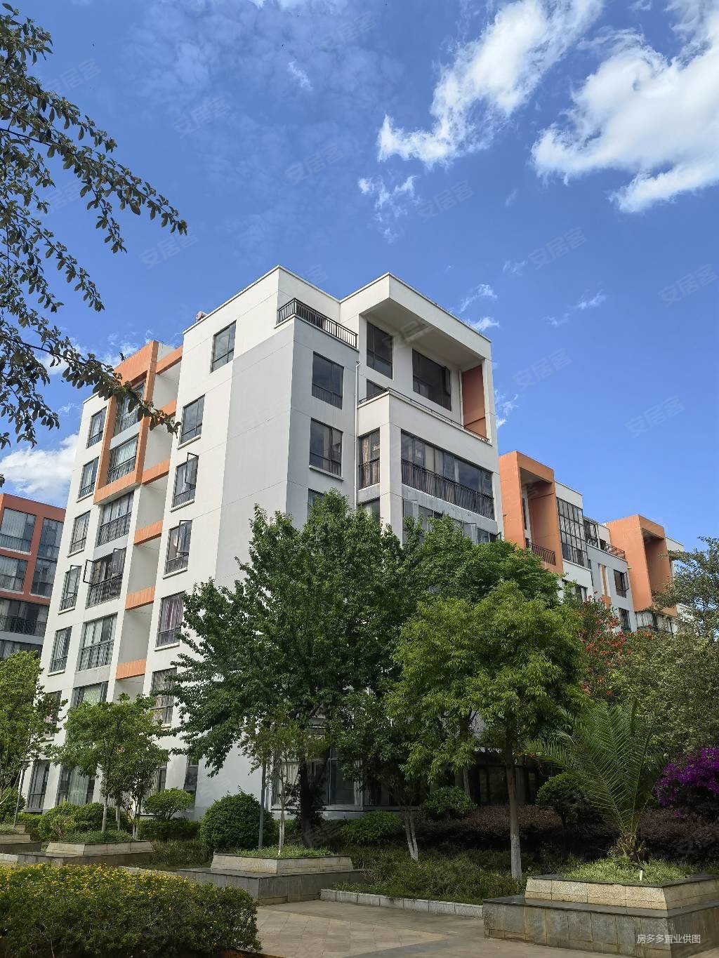 168万买昆明石林70年产权住宅带天然气独立厨房卫生间