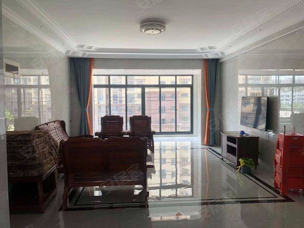 泉州泉港山腰街道名仕华府名仕三房两卫出租,电梯家具齐全,看房子有