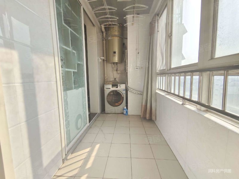 胜利街电梯洋房三室两厅客厅朝阳急售带大地下室,万合