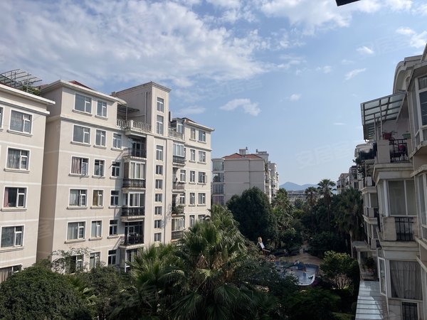 昆明西山滇池路片区绿景花园南亚旁 南北通透 性价比高 带家具 看房