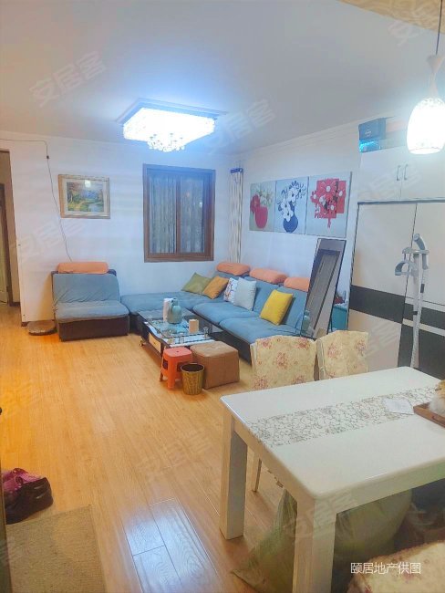 电子正街圣都大厦精装1梯2户南北通透