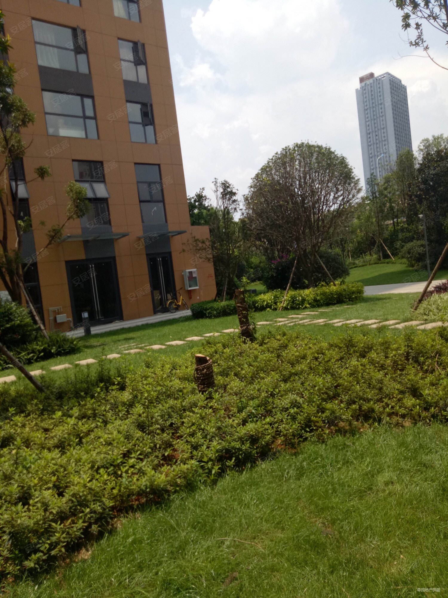 金尚俊园(二期)2室2厅1卫103.17㎡西南132万