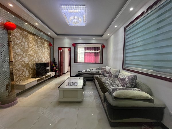 老河口武商广场老河口城区望江楼花园长租客户优先 19号退房 1200元包物业 精装2居室 电梯出租房源真实图片