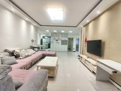 周口淮阳润德商场阳光花园步梯低楼层，简单装修三室两厅，家具家电齐全，看房方便出租房源真实图片