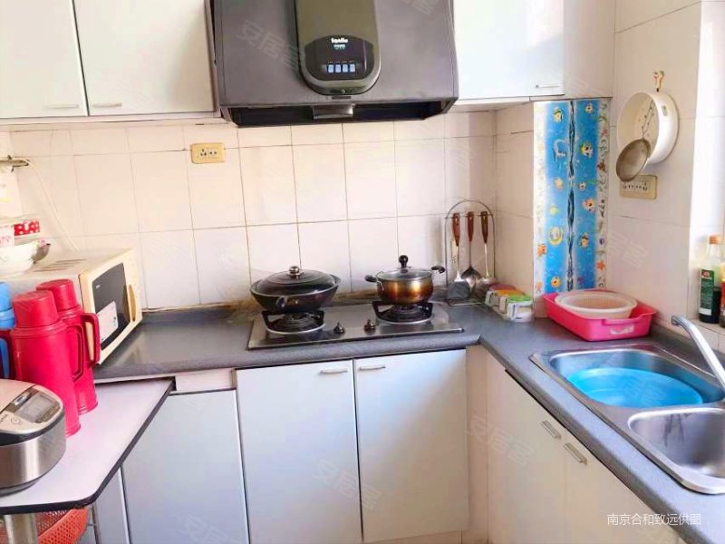 商业配套成熟 中间楼层 近医院 交通便捷 近地铁 满五,御林山庄二手房