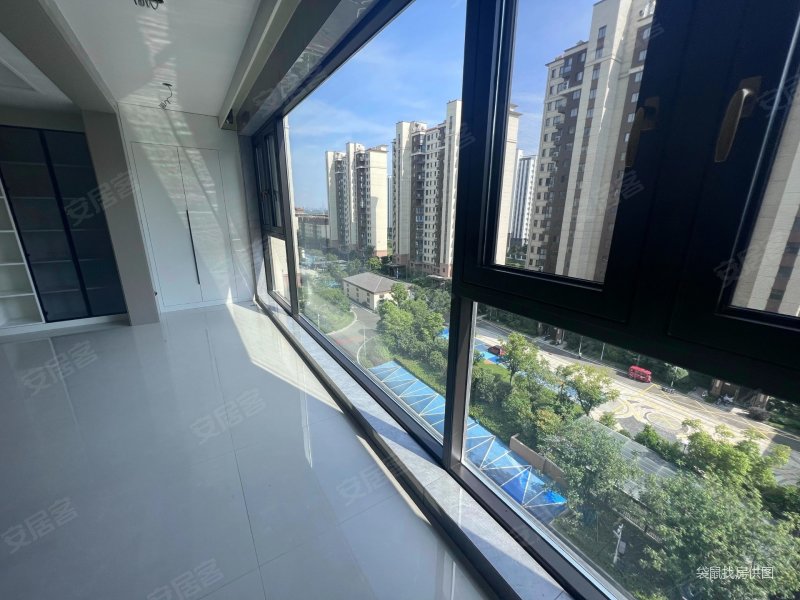 急住的看过来奔牛牡丹学府硬装已经做好了有钥匙看房