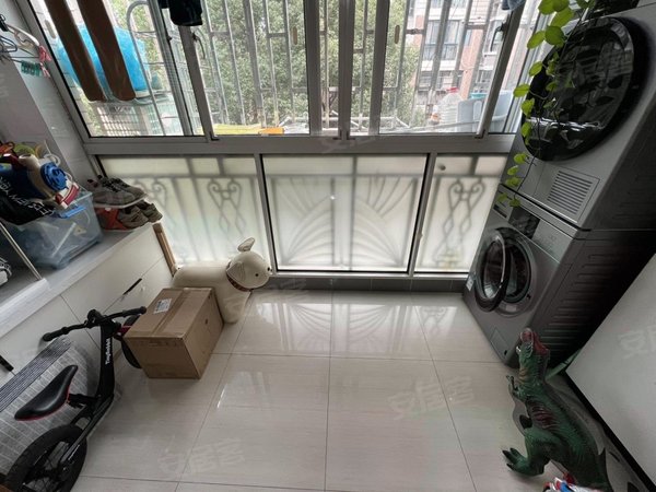 上海闵行诸翟西郊九韵城西郊九韵城 2室2厅1卫 配套齐全 精装修 南北