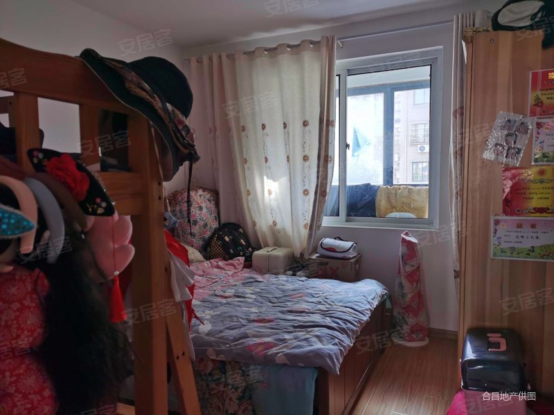 山水华庭   洋房配置    100平大两室