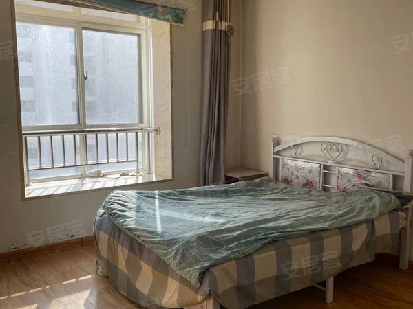 天水麦积麦积城区和谐家园(天飞南路)东方尊裕对面林家大院  两室电梯