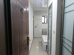 信阳光山新西亚广场押一付一月租房，新西亚附近，紫光湖二高出租房源真实图片