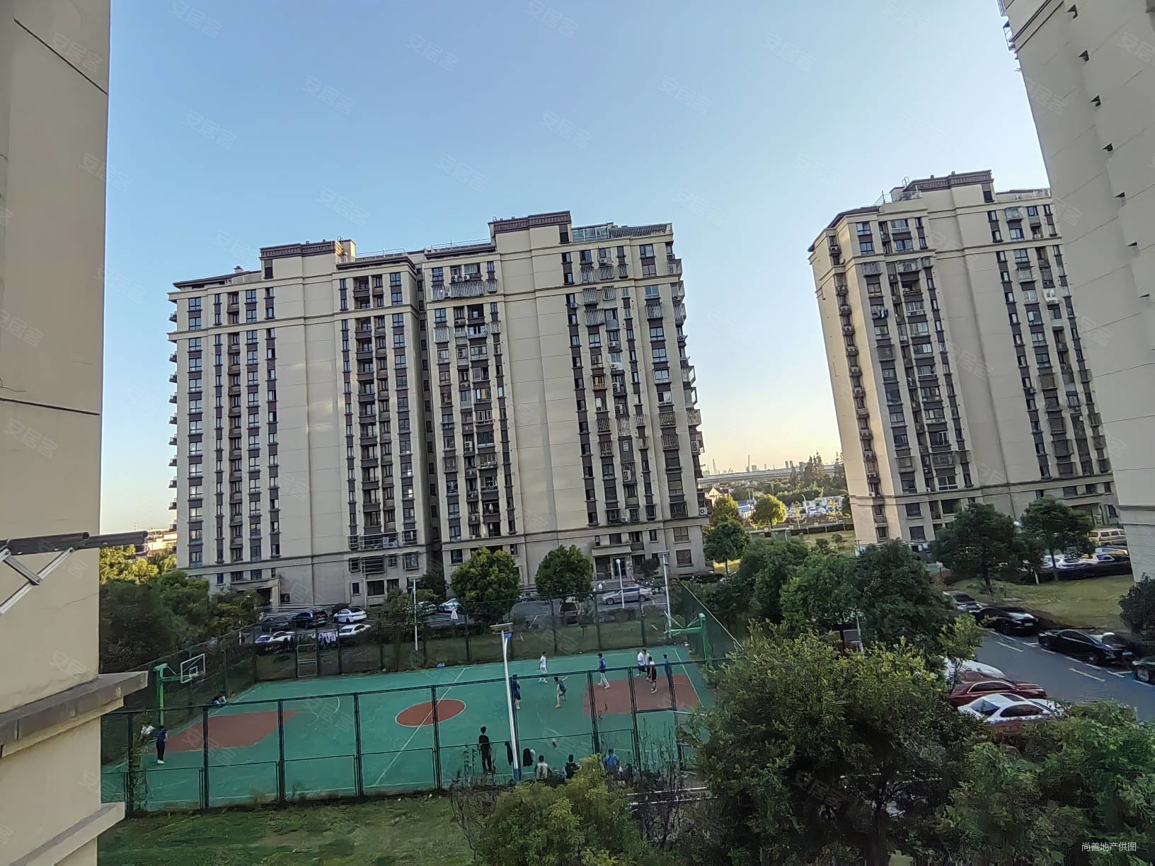 浦凌佳苑2室2厅1卫87.94㎡南北330万