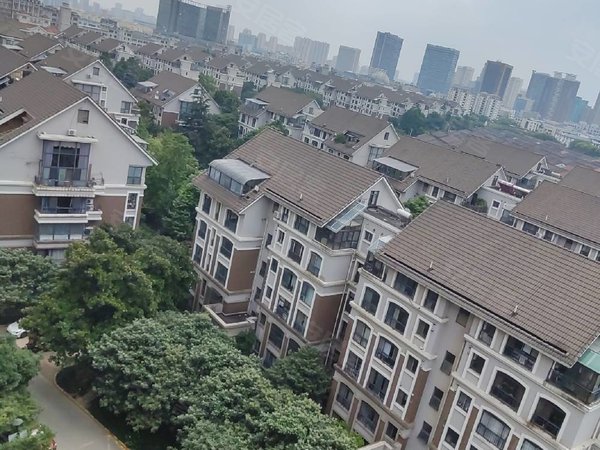 无锡新吴长江路长江国际花园长江国际花园 一梯两户 小高层 三房两卫