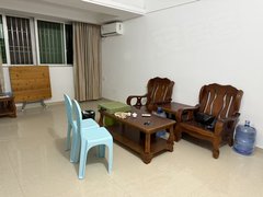 潮州潮安安北路彩虹楼电梯50多平,一厅一房一厨一卫家电齐月租金850元。出租房源真实图片