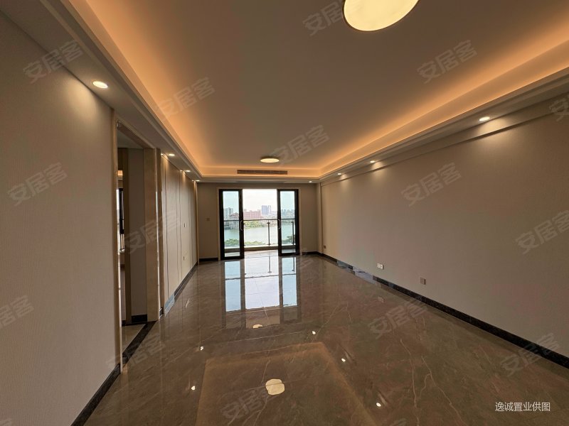 全湖景!湖山雅居看湖景精装四房!全新未入住诚意出售