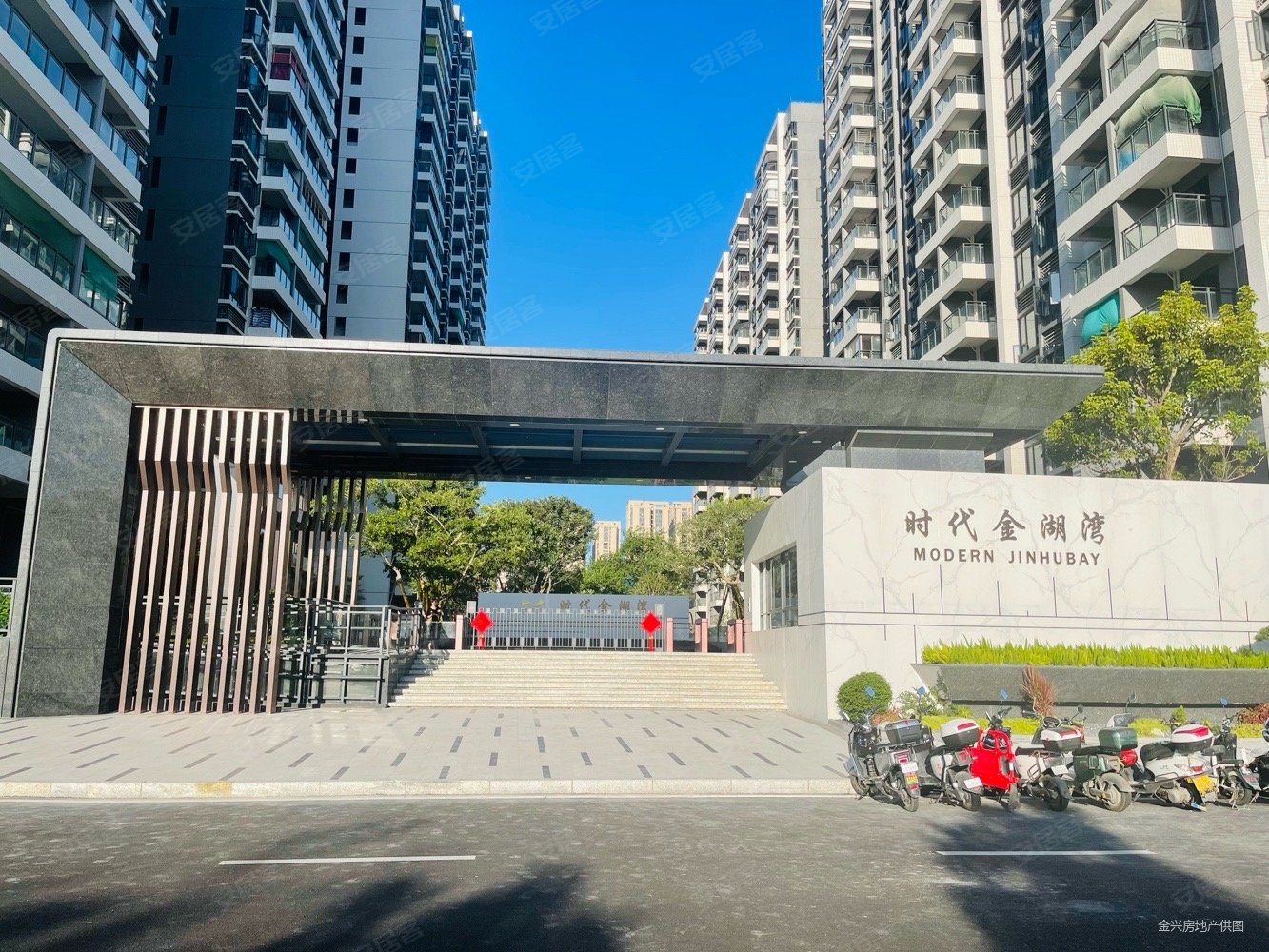 金平电梯江景现房时代金湖湾圆心三房11xxx即可拿下