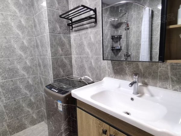 西双版纳景洪曼弄枫南山别院南山别院LOFT年租1400 半年1800 配套齐全 带泳池出租房源真实图片