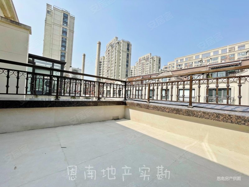中国铁建香榭国际4室2厅2卫112.43㎡南北535万