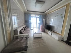 防城港港口桃花湾广场海湾 1 号 3 房 2 卫海景房年租 1600 也可短租出租房源真实图片