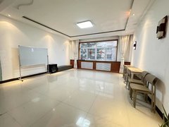庆阳西峰西峰城区世纪新村,四居室,厨卫完善,停车方便。出租房源真实图片
