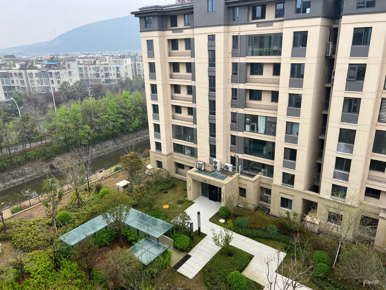 电梯洋房好楼层,大宽厅集中供暖,市医院,浅山风华二手房,189万,4室2厅