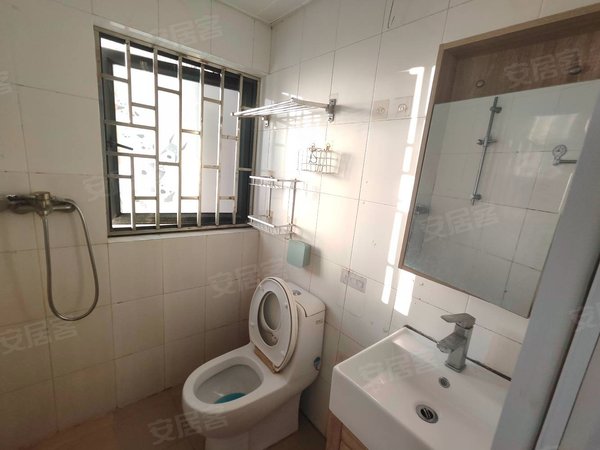 【多图】铂金时代公寓,人民南租房,可做三房用,好漂亮的装修,大阳台