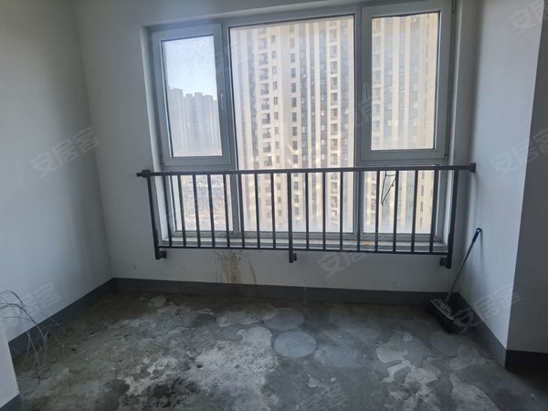 青岛城阳高新区世茂公园美地(669号)世茂 公园美地 可做员工宿舍 52旁 联东 银海 有钥匙出租房源真实图片