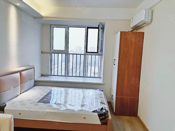 济南高新国际会展中心中垠广场高新万达对面中垠广场精装公寓出租拎包