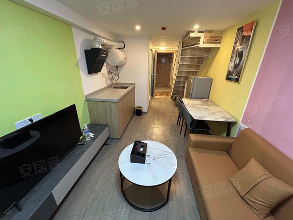 广州增城新塘永荟广场有10米长的大平台,非常实用复式公寓出租房源