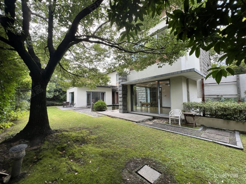 新加坡现代风格,医疗配套成熟 采光充足 南北通透,湖畔佳苑(别墅)二手