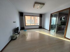 延边珲春靖和东市场附近圣弘公寓四楼80平,两室一厅家电齐朝鲜族家屋里干净出租房源真实图片