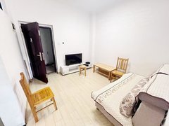 武汉沌口开发区江汉大学东合中心对面江汉大学附近房屋家具家电齐干净整洁随时可拎包入住出租房源真实图片