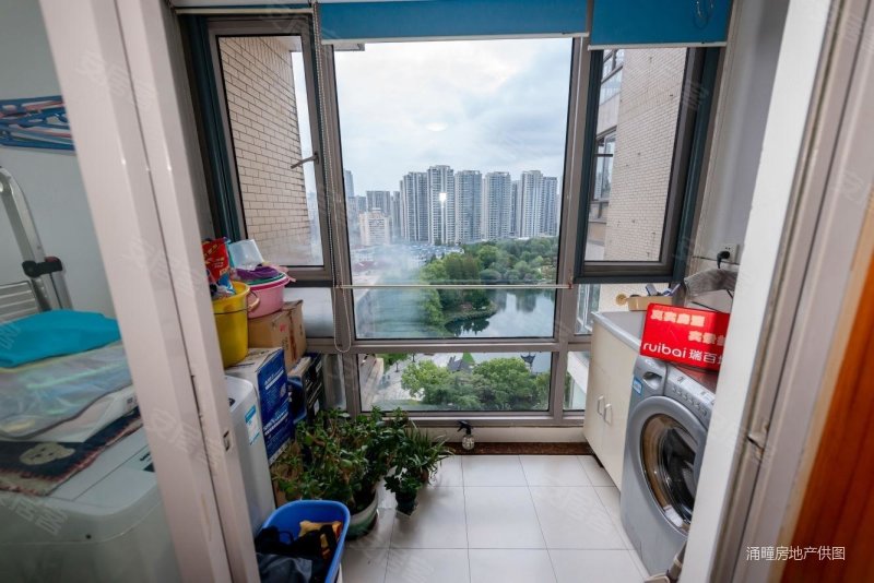 二期次新房,和平花苑二手房,1150万,3室2厅,2卫,134.