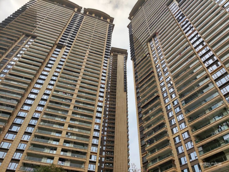 恒裕滨城二期大平面 客厅通透 总价3 满五年税费少