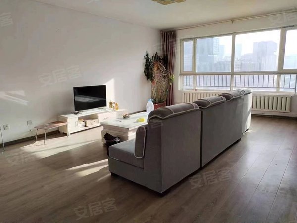 西宁城北柴达木路九号公馆海湖新区 九号公馆 180平米 大平层 可办公