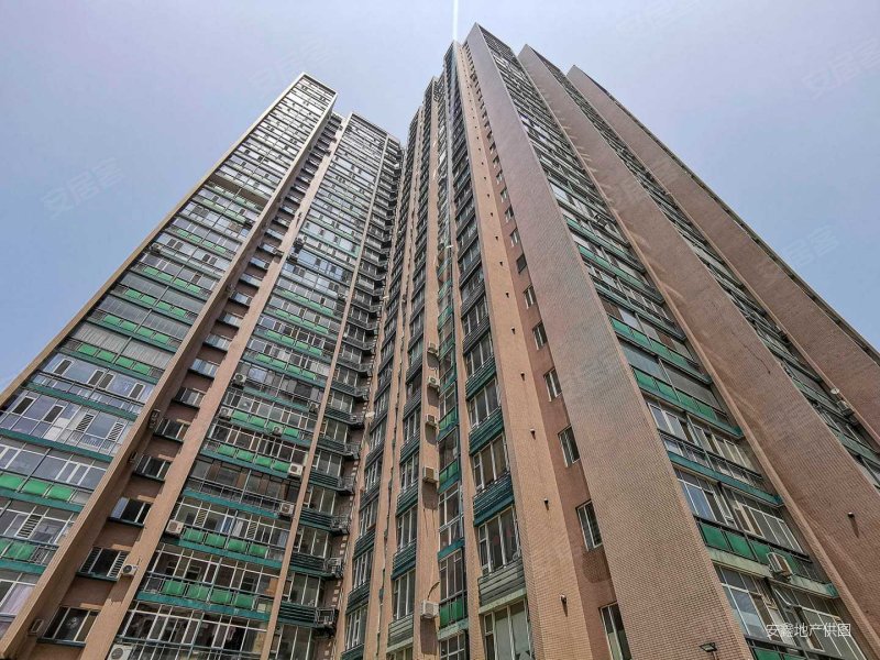 149万急售价可谈两室22楼花香维也纳,收取服费三千