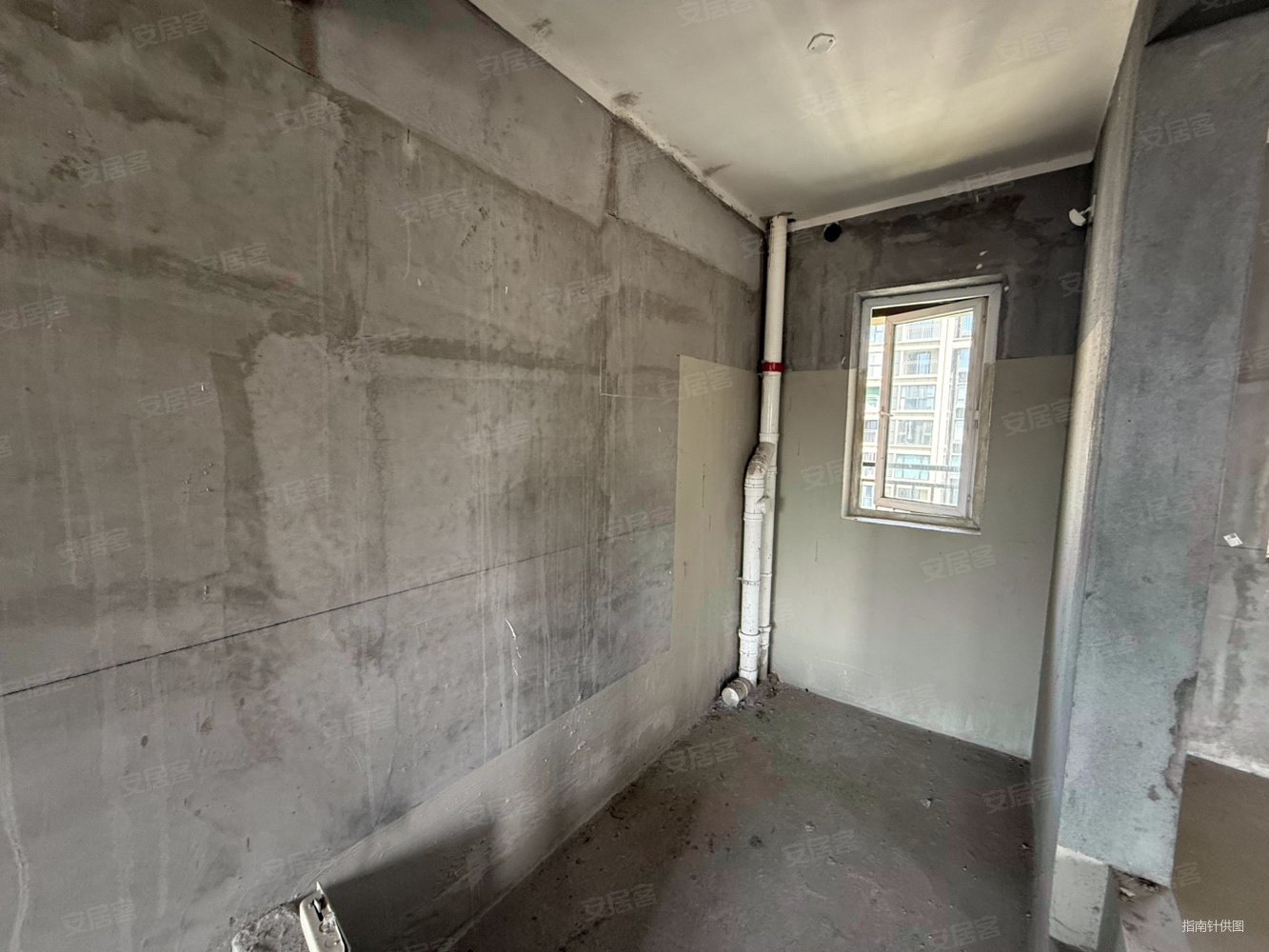 蓝光雍舜府(一期)4室2厅3卫138.95㎡南北140万