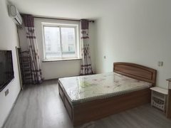 丹东振兴其它红房小区 1室 3楼 可短租 可押一付一 有空调 包取暖出租房源真实图片