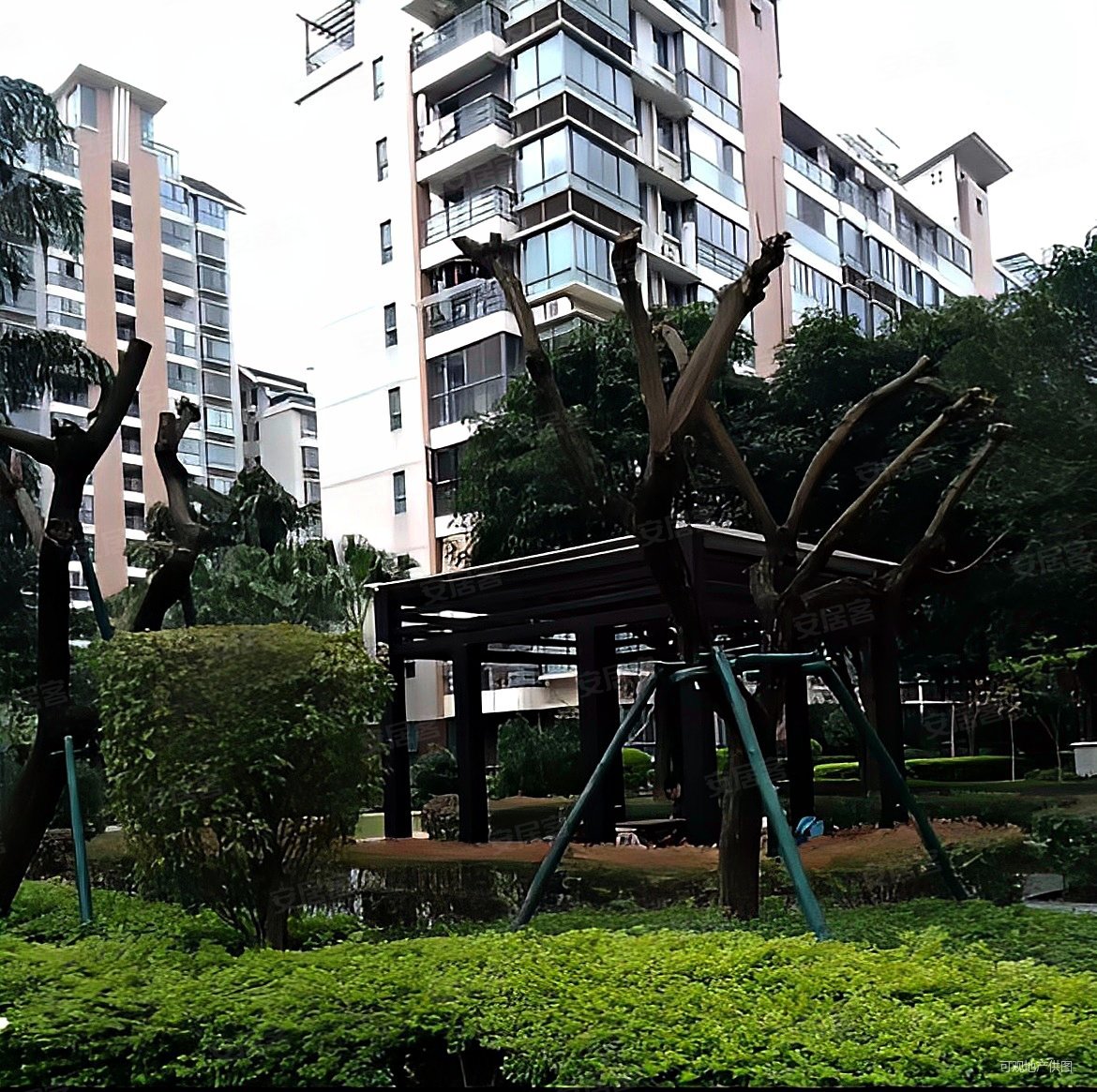 融侨江南水都杰座东区3室2厅1卫275万8856平方米