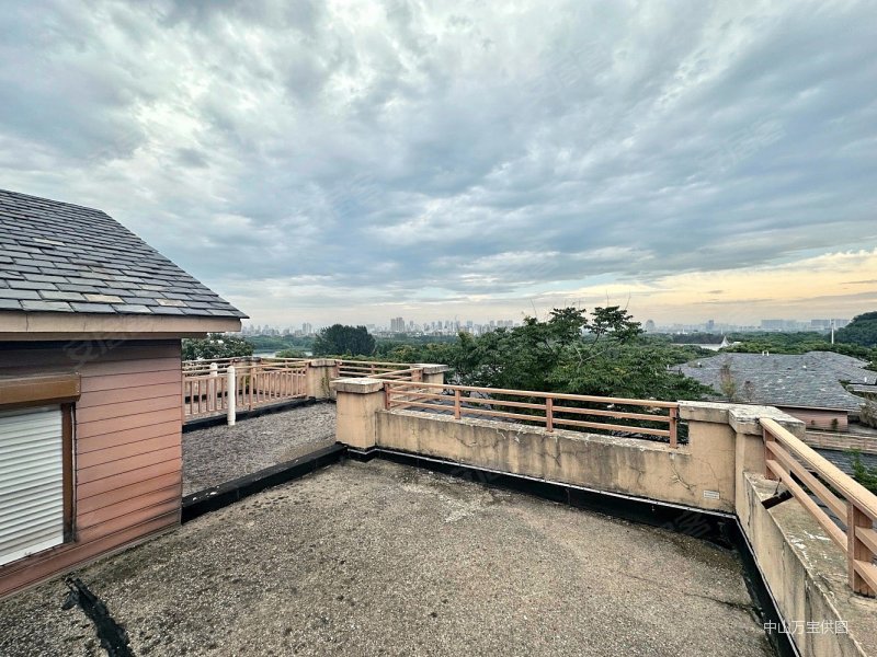 长广溪庄园(别墅)6室3厅4卫510.19㎡南1100万