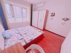 西安曲江新区曲江四小便宜租 独卫带阳台 三迪枫丹 美好时光 曲江西北妇幼 彩虹谷出租房源真实图片
