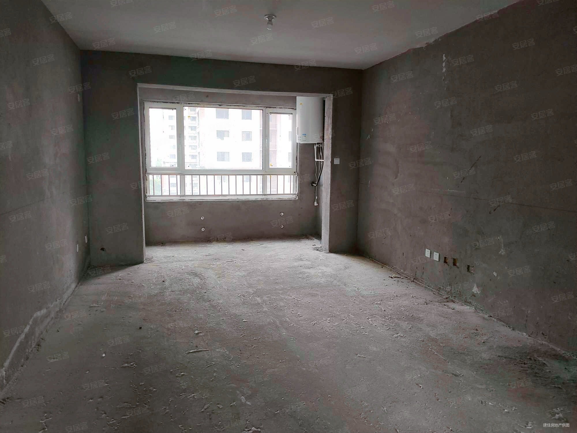 天洲视界城南北通透 采光好 周边商圈成熟.     .有钥匙