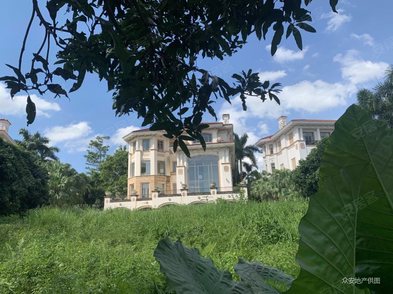 观澜湖独栋别墅,双首层设计,看高尔夫球场景观,观澜湖高尔夫大宅纳斯