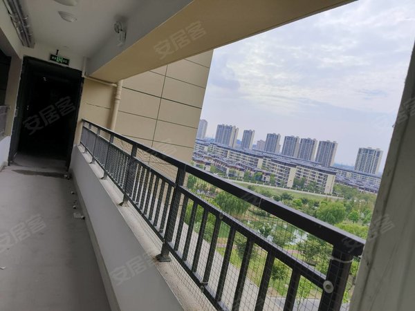 昆山周市镇周市镇合生国际花园便宜出租合生国际大单间带阳台出租房源