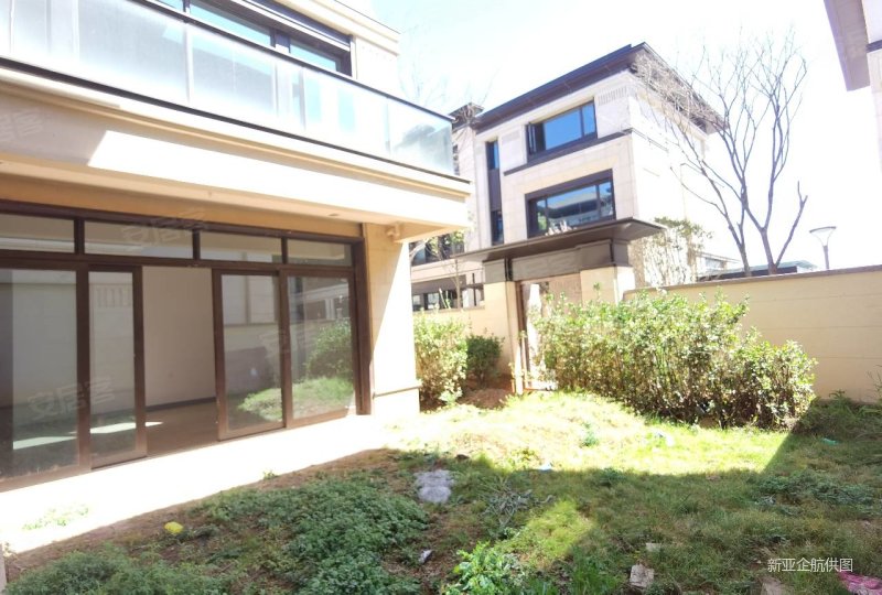 证在手满两年,带电梯带110平花园,融创文旅城九云府南区(别墅)二手房